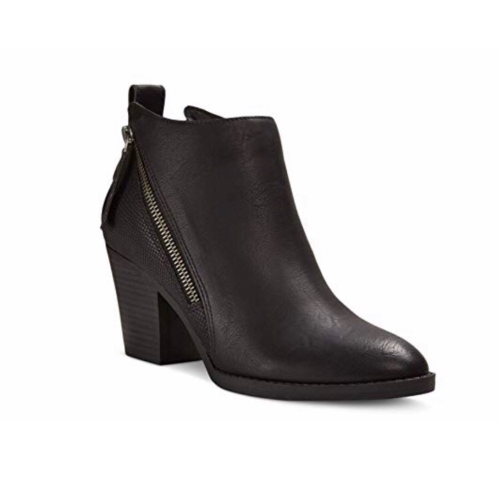 Black zipper ankle boots